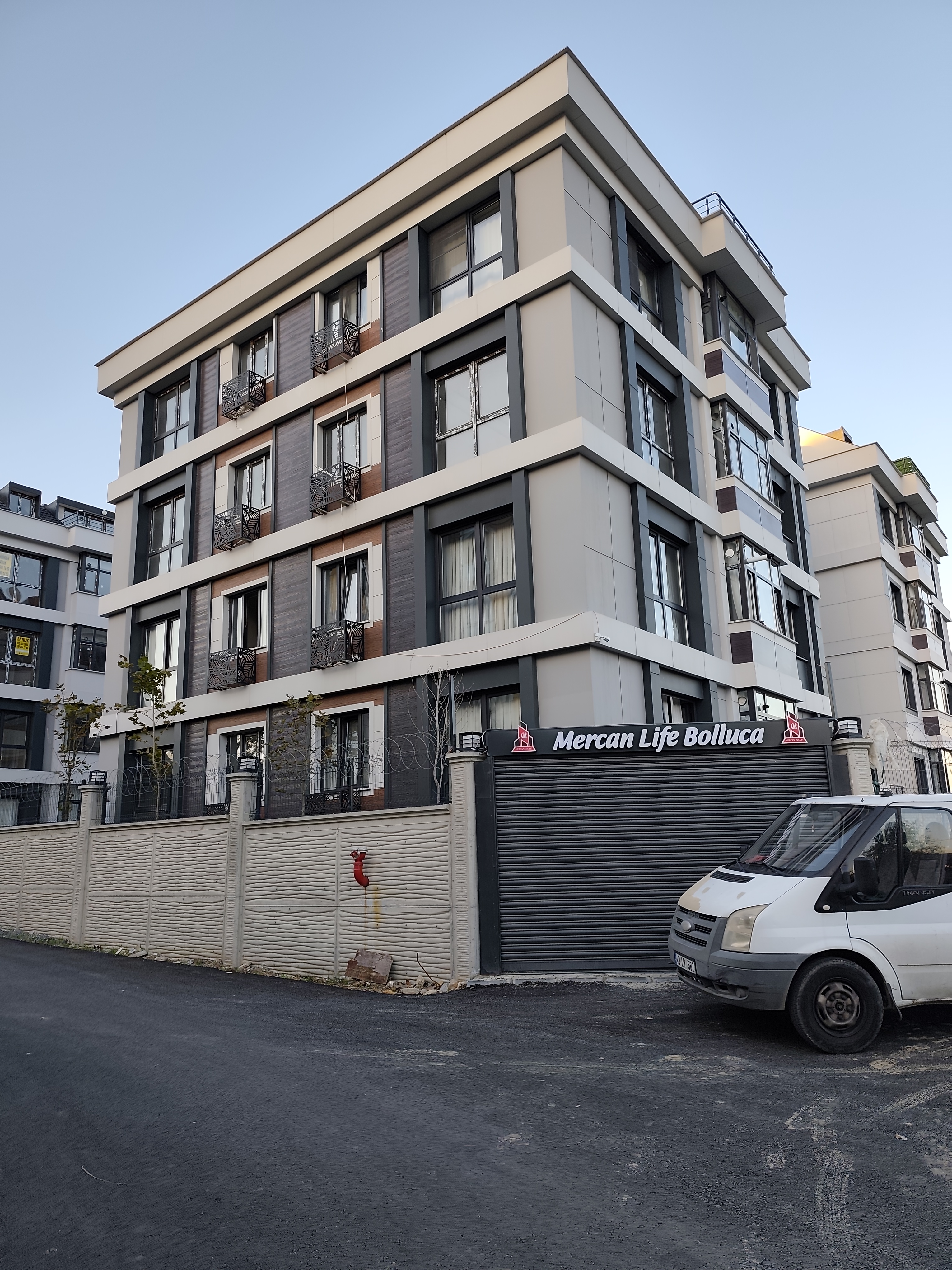 Öz Mercan İnşaat'a ait 40 dairelik konut sitesi inşaatı